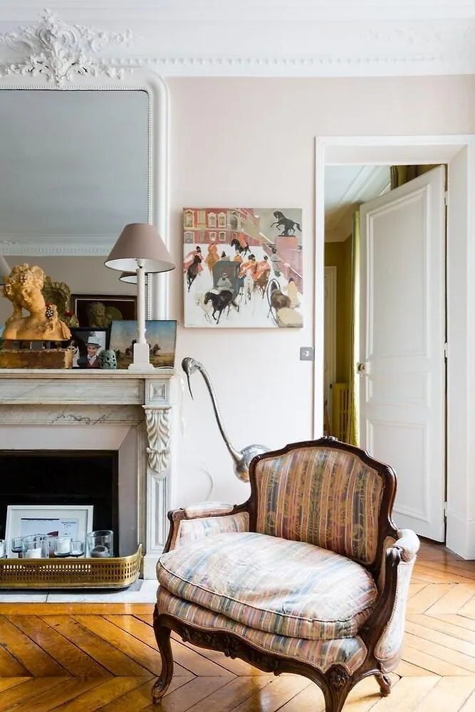 Veeve - Muted Beauty In Batignolles Апартаменты *