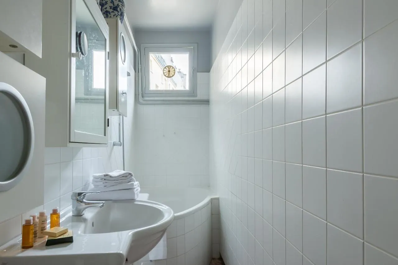 Апартаменты Veeve - Muted Beauty In Batignolles *