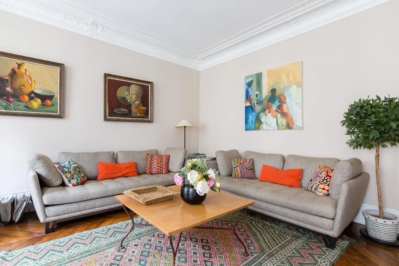 Veeve - Muted Beauty In Batignolles Apartman Párizs